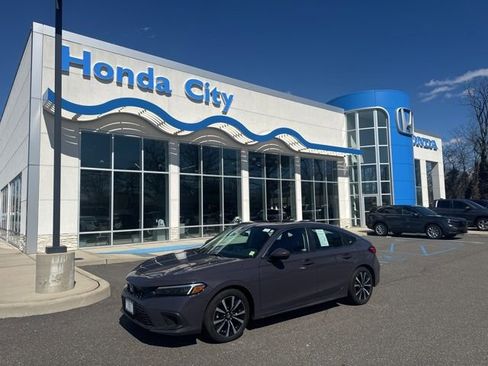 Used 2023 Honda Civic EX-L image 2