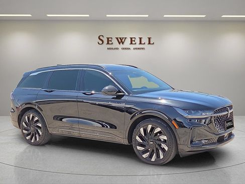 Certified 2024 Lincoln Nautilus Black Label w/ Jet Appearance Package (87T) AWD/4WD image 6