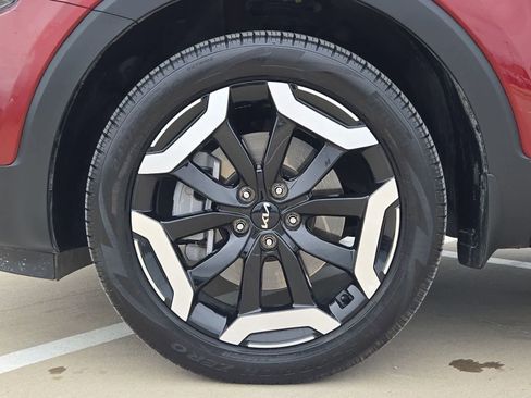 Certified 2024 Kia Telluride S w/ S Sunroof Package AWD/4WD image 12