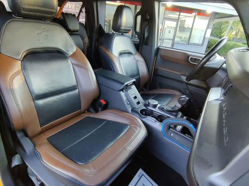 Used 2022 Ford Bronco Outer Banks AWD/4WD image 12
