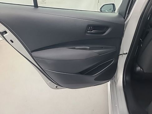 Used 2025 Toyota Corolla LE FWD image 18