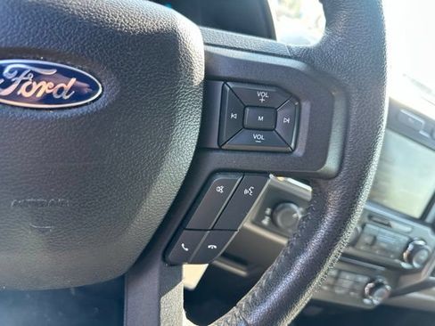 Used 2015 Ford F150 XLT w/ Equipment Group 302A Luxury AWD/4WD image 40