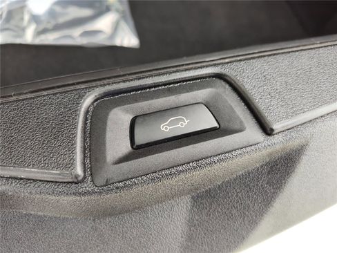 Certified 2022 BMW X5 sDrive40i w/ Premium Package image 7