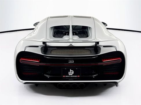 Used 2019 Bugatti Chiron image 6