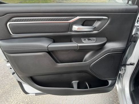New 2026 RAM 1500 4x4 Crew Cab image 17