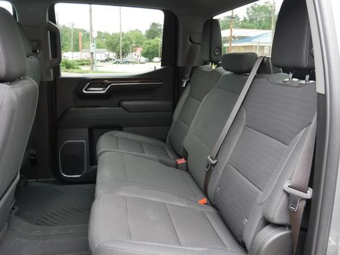 Used 2023 Chevrolet Silverado 1500 RST w/ Z71 Off-Road Package AWD/4WD image 15