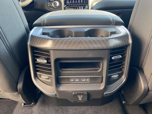 New 2026 RAM 1500 Big Horn AWD/4WD image 13