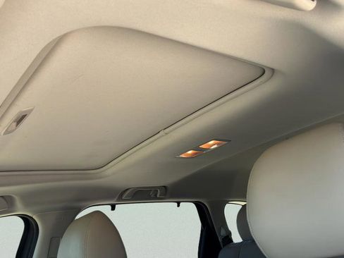 Used 2018 MAZDA CX-9 Touring w/ Touring Premium Package image 15