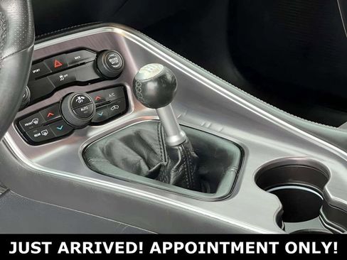 Used 2016 Dodge Challenger R/T w/ Blacktop Package image 29