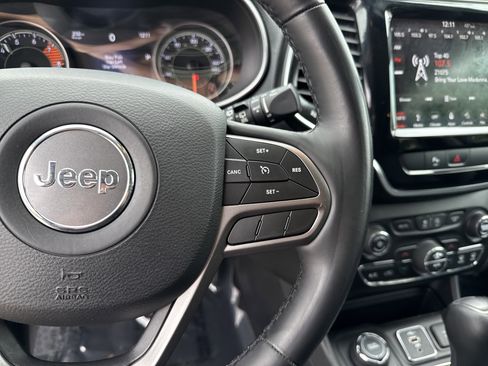 Used 2019 Jeep Cherokee Limited AWD/4WD image 20