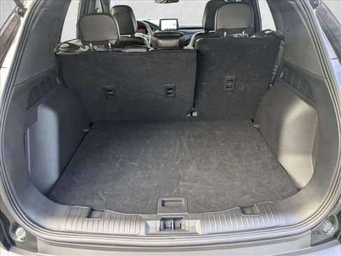 Used 2025 Ford Escape ST-Line FWD image 6