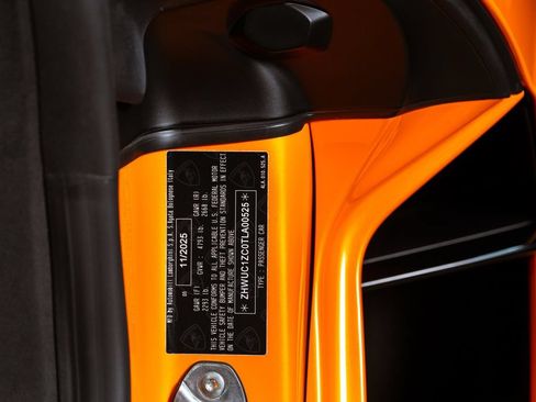 Used 2026 Lamborghini Temerario AWD/4WD image 37