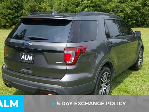 Used 2017 Ford Explorer Sport w/ Equipment Group 401A AWD/4WD image 3