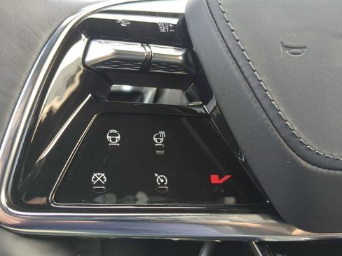 New 2026 Cadillac Lyriq V image 15