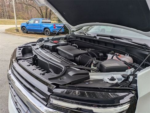 New 2026 Chevrolet Suburban LS image 40