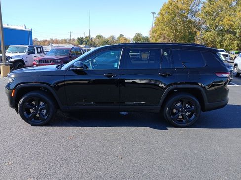 New 2025 Jeep Grand Cherokee L Altitude image 11