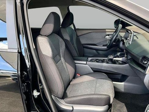 Certified 2023 Nissan Rogue SV AWD/4WD image 9