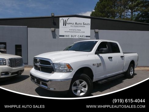 Used 2019 RAM 1500 Classic SLT AWD/4WD image 1
