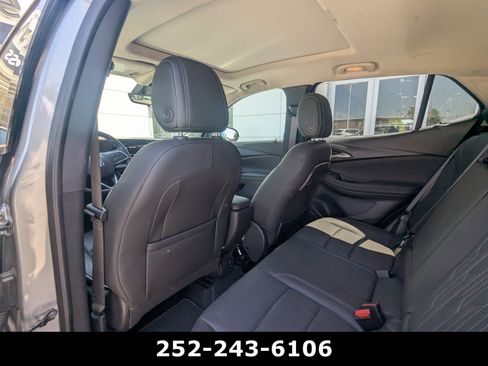 Used 2025 Buick Encore GX Avenir w/ Avenir Technology Package AWD/4WD image 11