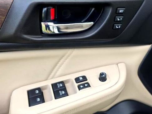 Used 2018 Subaru Outback 2.5i Limited image 19