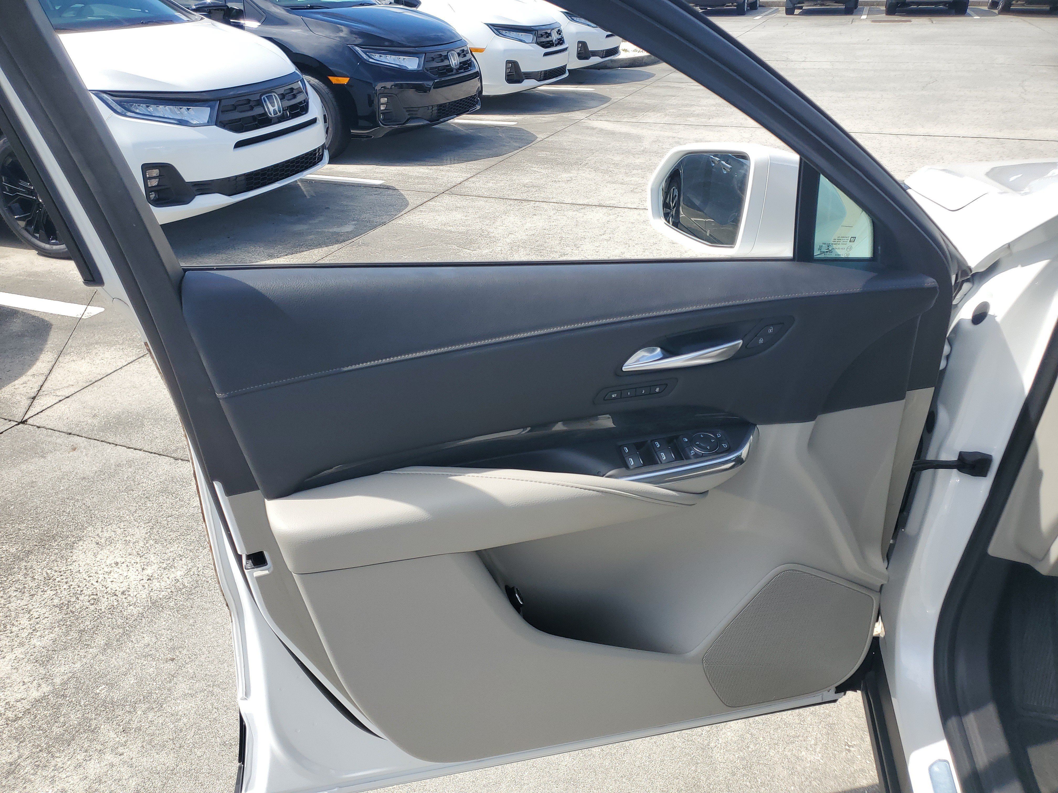 Used 2019 Cadillac XT4 Premium Luxury w/ Driver Awareness Package FWD image 23