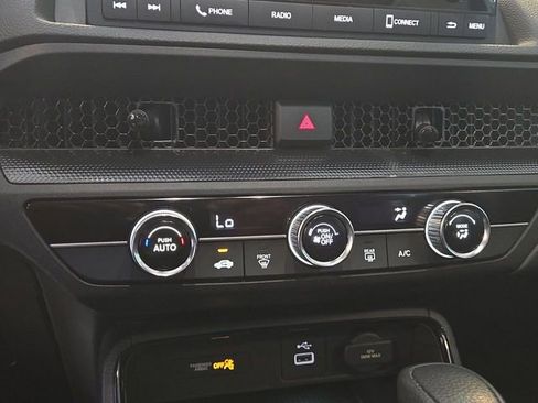 Used 2025 Honda CR-V LX image 18