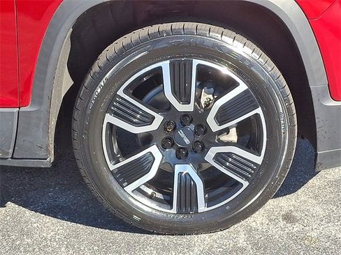 Used 2021 GMC Acadia SLE w/ Driver Convenience Package image 8