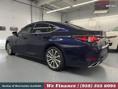 Used 2019 Lexus ES 350 w/ Premium Package FWD image 12