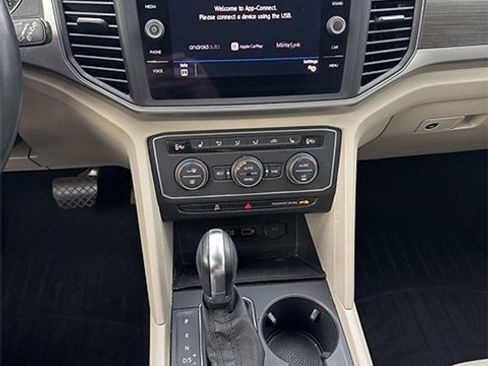 Used 2019 Volkswagen Atlas SE image 11