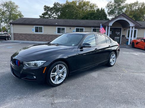 Used 2018 BMW 340i xDrive Sedan w/ Premium Package image 30