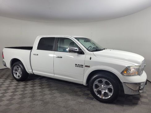 Used 2014 RAM 1500 Laramie w/ Convenience Group RWD image 11