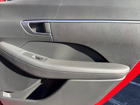 Used 2021 Hyundai Sonata SE w/ Preferred Accessory Package image 18