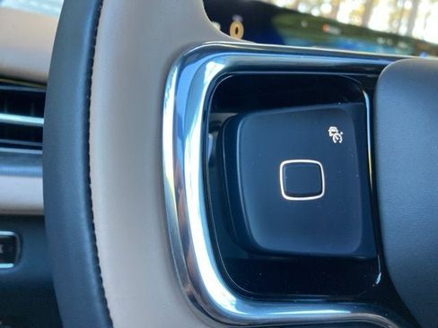 New 2025 Lincoln Navigator L Black Label image 33