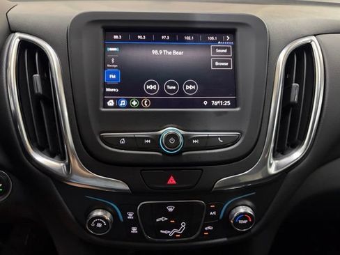 Used 2021 Chevrolet Equinox LT FWD image 30