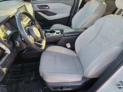 Used 2021 Nissan Rogue SV image 14