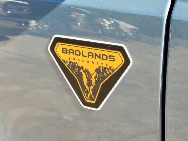 Used 2023 Ford Bronco Badlands AWD/4WD image 8