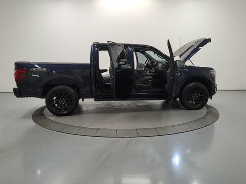 Used 2024 Ford F150 Lariat AWD/4WD image 17