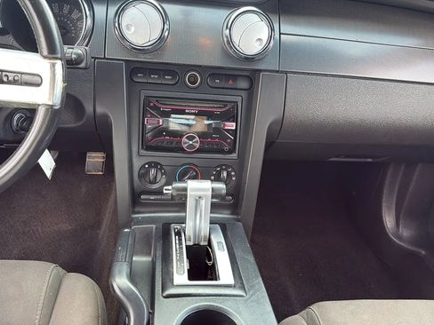 Used 2007 Ford Mustang GT image 10