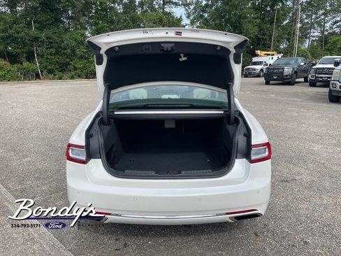 Used 2018 Lincoln Continental Reserve AWD/4WD image 14