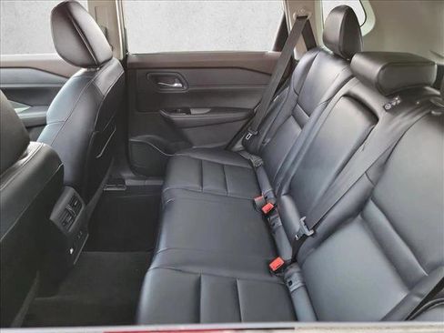 Used 2023 Nissan Rogue SL w/ SL Premium Package FWD image 11