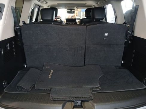 Used 2024 Nissan Armada SL w/ Captain's Chairs Package AWD/4WD image 41