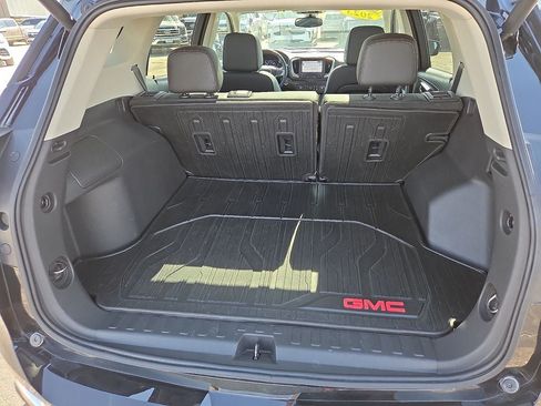 Used 2023 GMC Terrain Denali w/ Black Diamond Edition AWD/4WD image 17