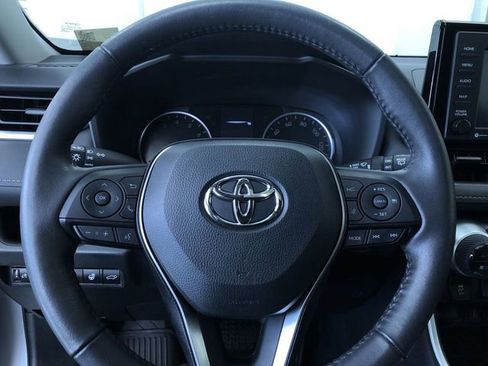 Certified 2022 Toyota RAV4 XLE image 16