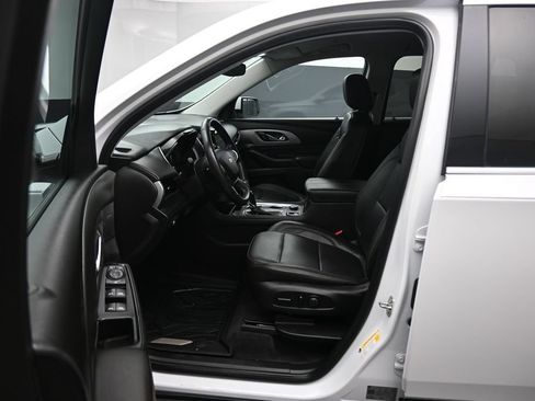Used 2019 Chevrolet Traverse LT AWD/4WD image 12