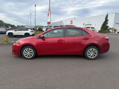 Used 2019 Toyota Corolla LE FWD image 35