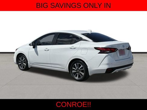 Used 2022 Nissan Versa SV w/ Trunk Package FWD image 7