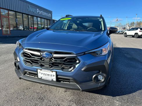 Used 2024 Subaru Crosstrek 2.0i Premium image 16