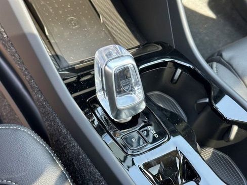 New 2025 Volvo XC40 B5 Ultra w/ Climate Package image 22