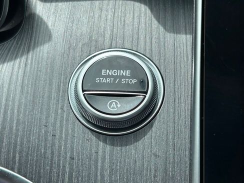 Used 2025 Mercedes-Benz C 300 Sedan w/ Exclusive Trim Package image 53