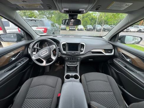 Used 2021 GMC Terrain SLE FWD image 15